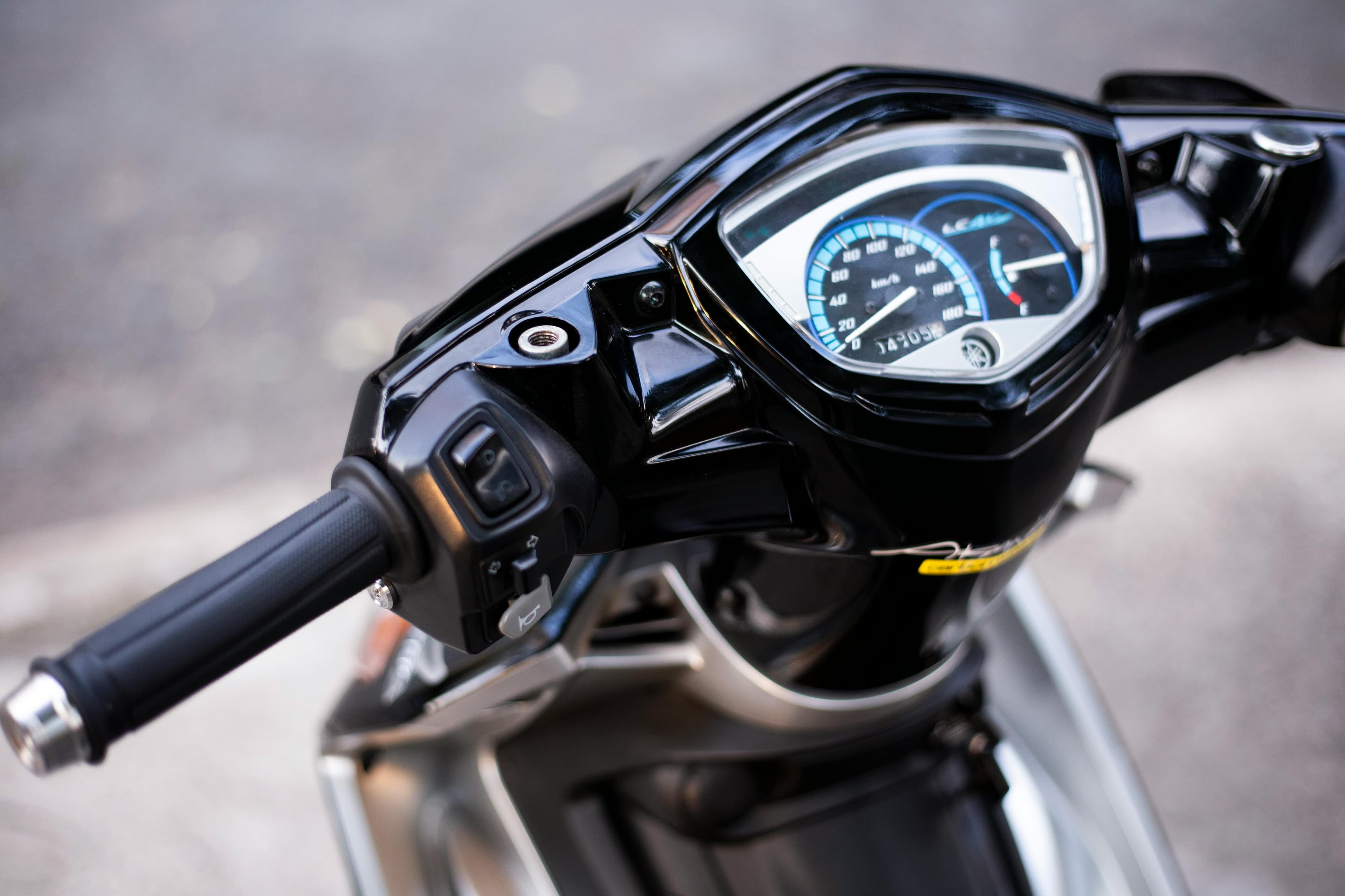 TABLEAU DE BORD MOTO TVS - BRAWO — vue détail
